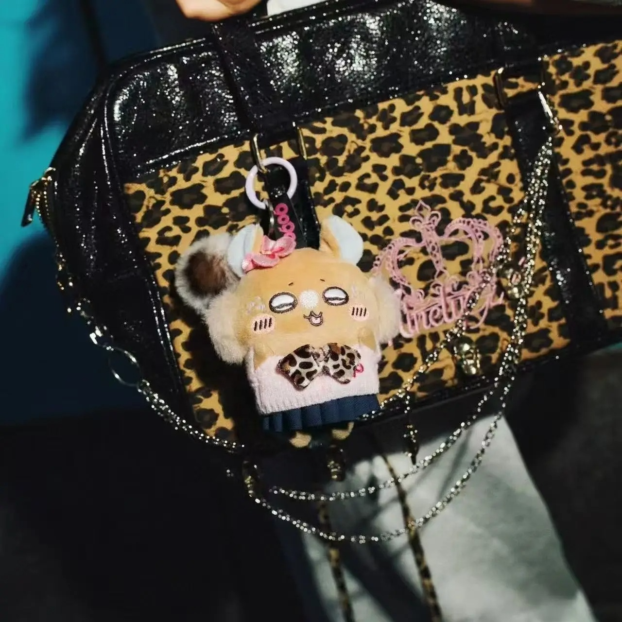jiyi Usagi Momonga Plush Keych - Phone Accessories Charms reseña y precio