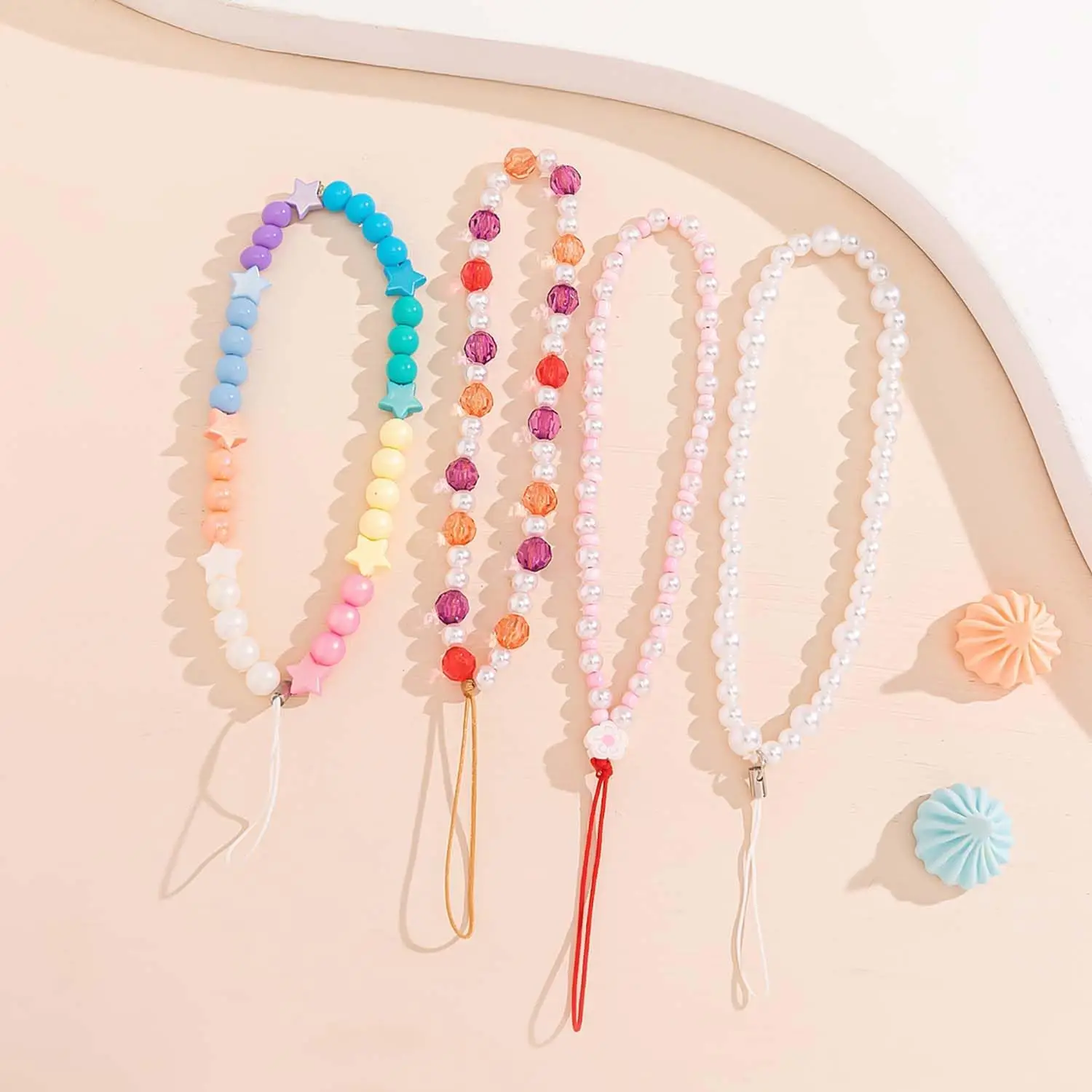 Elegant Beaded Phone Charm Lan - Phone Accessories Images reseña y precio