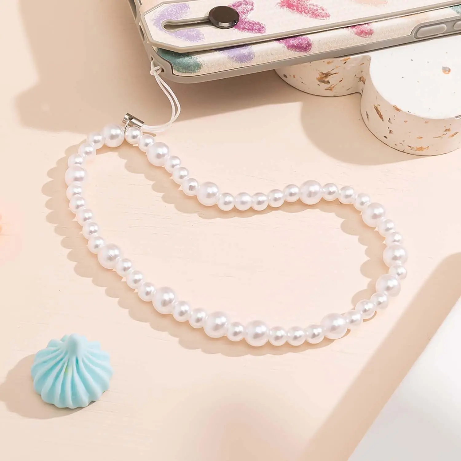 Elegant Beaded Phone Charm Lan - Phone Accessories Images reseña y precio